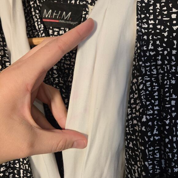 Melissa Harper B&W Print Pantsuit, Size 20W – Chic One-Piece Outfit [0378] - Picture 4 of 9